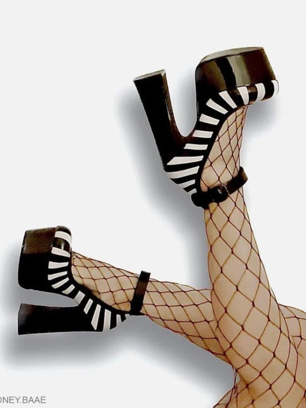 MONSTER HIGH X YRU Fright Platforms